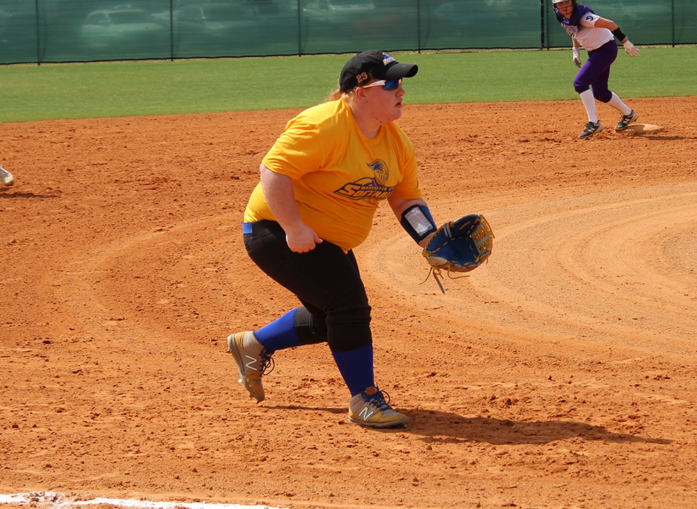 Softball Drops a Pair in Florida Opener
