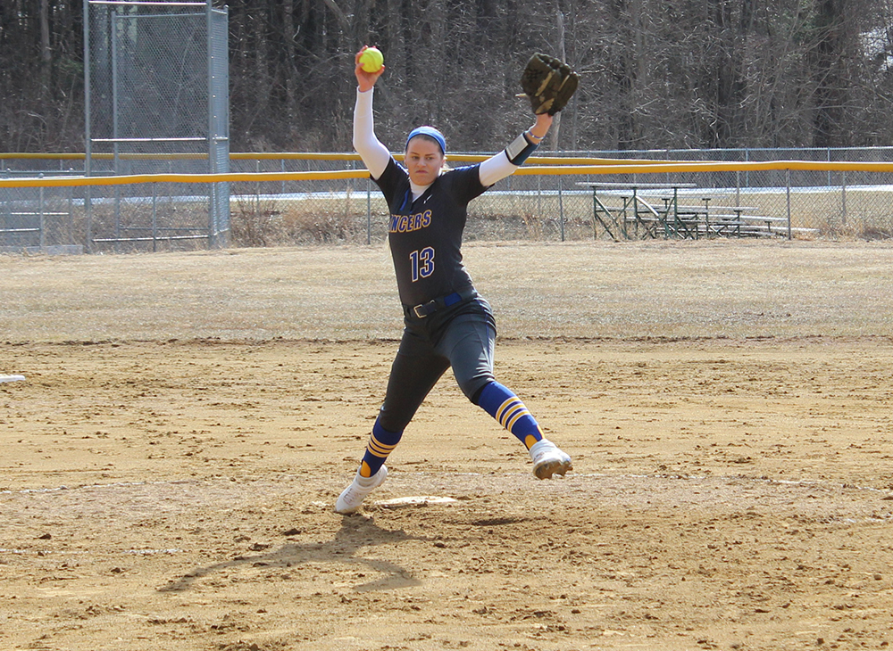Softball Can't Get Bats Going Against WPI